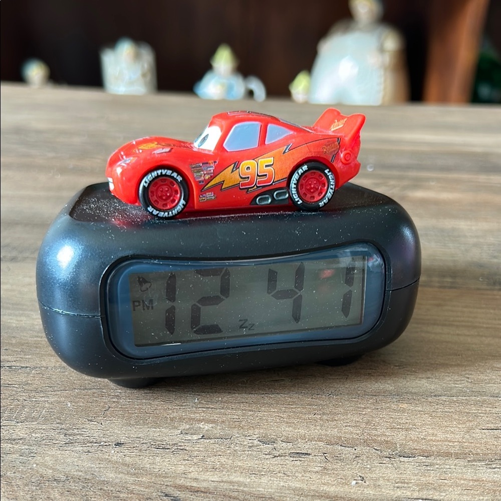 Disney Pixar Cars Lightning McQueen Alarm Clock batterie
